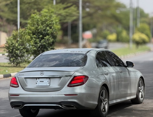 2016 MERCEDES-BENZ E300  FOREIGN USED – Premium Luxury Ride