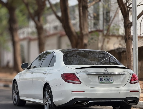 Mercedes-Benz E300 2016  Tokunbo – Super Clean, Full Option, First Body