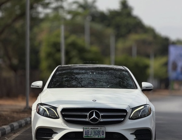 Mercedes-Benz E300 2016  Tokunbo – Super Clean, Full Option, First Body
