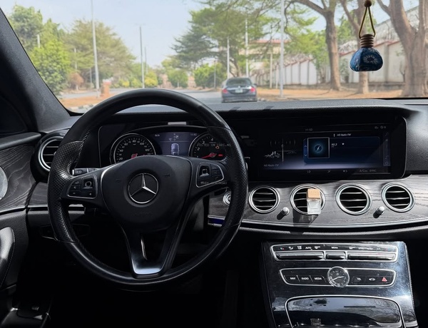 Mercedes-Benz E300 2016  Tokunbo – Super Clean, Full Option, First Body