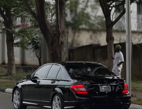 Mercedes-Benz C300 (2013)  Foreign Used  – Luxury, Style & Reliability Combined