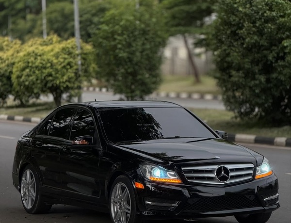 Mercedes-Benz C300 (2013)  Foreign Used  – Luxury, Style & Reliability Combined