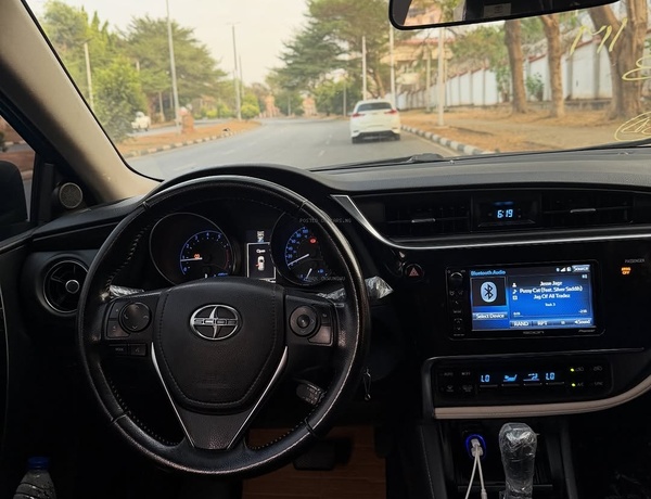 Foreign Used Toyota Corolla IM7 2016 for Sale In Abuja