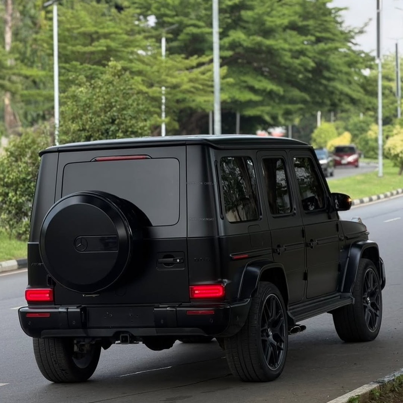 Executive Mercedes-Benz G63 AMG 2021 – The Ultimate Luxury SUV Experience image