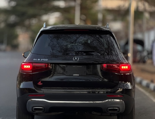Foreign Used  2022 Mercedes-Benz GLB 250 for Sale In Abuja