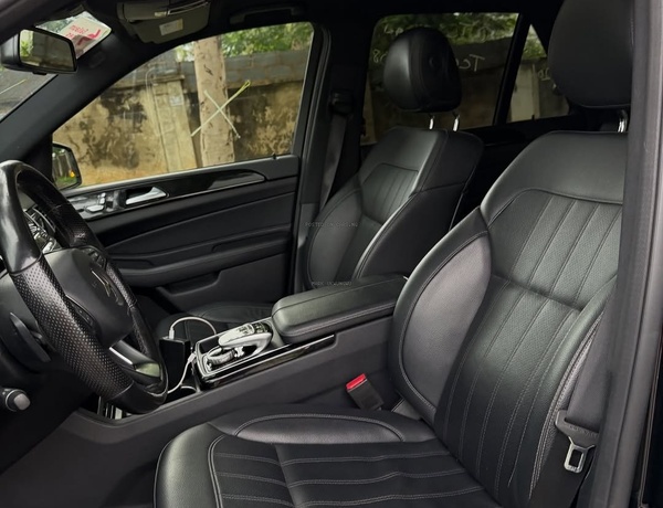  Mercedes-Benz GLE350 (2019) – Luxury, Space & Reliability Combined