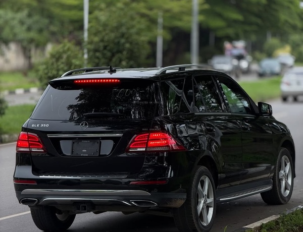  Mercedes-Benz GLE350 (2019) – Luxury, Space & Reliability Combined