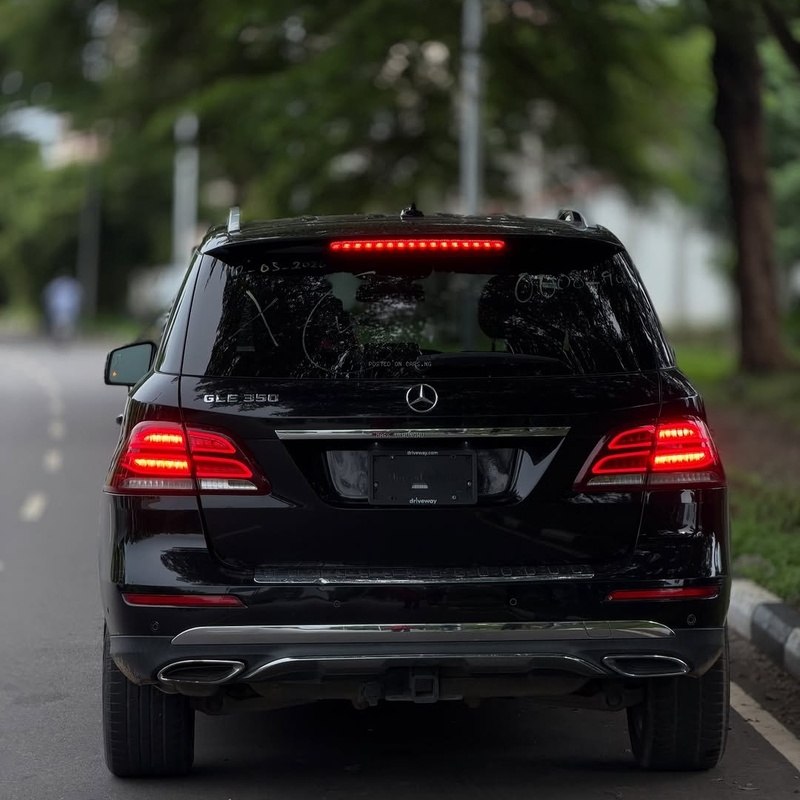  Mercedes-Benz GLE350 (2019) – Luxury, Space & Reliability Combined image