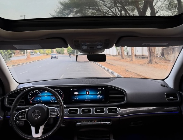 Foreign Used Mercedes-Benz GLE350 2020 – Premium SUV for Comfort & Class