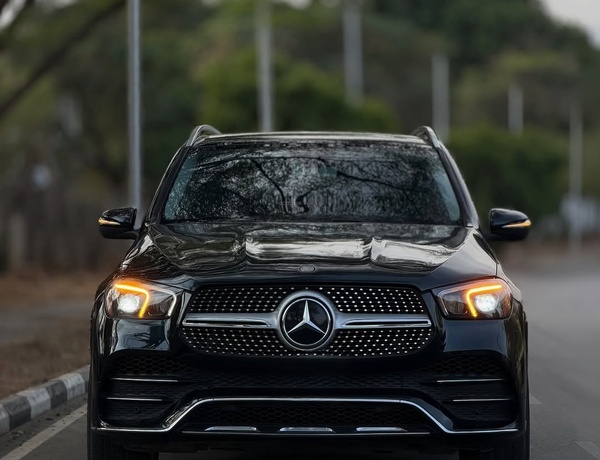 Foreign Used Mercedes-Benz GLE350 2020 – Premium SUV for Comfort & Class