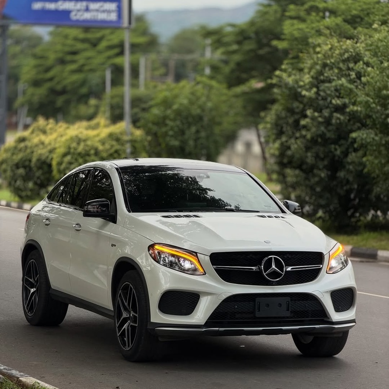 Executive Mercedes Benz GLE43 AMG 2017 – Premium Driving Experience SUV image