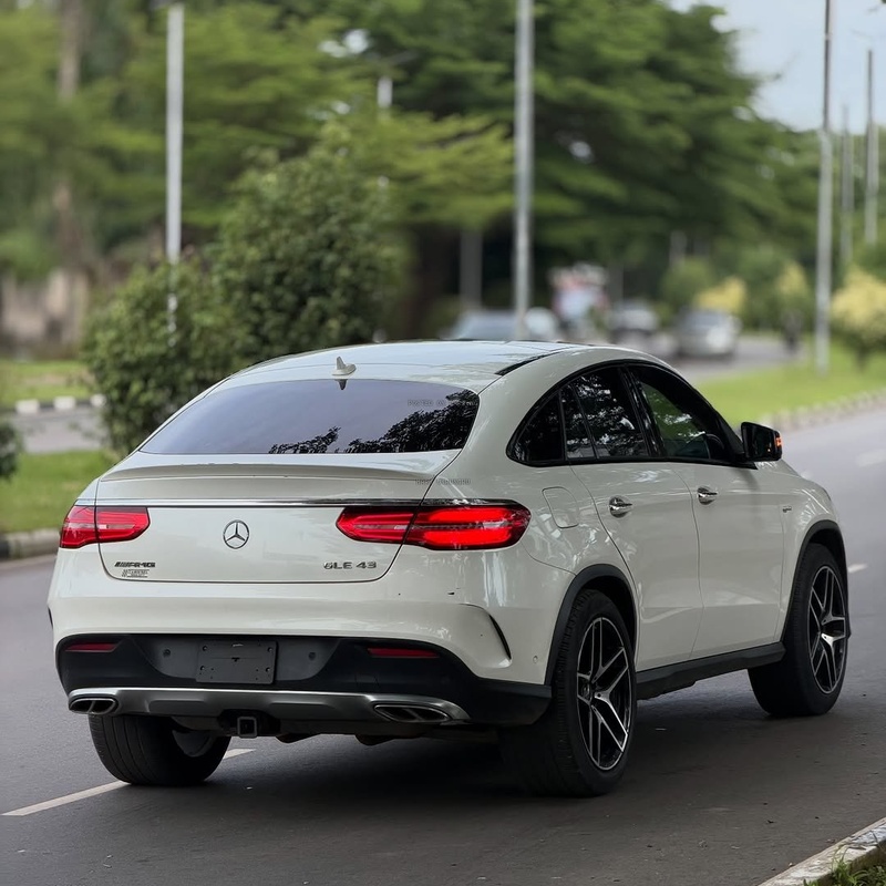 Executive Mercedes Benz GLE43 AMG 2017 – Premium Driving Experience SUV image