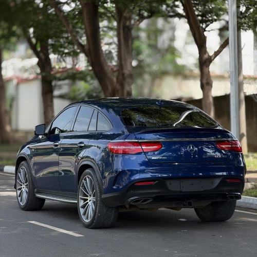  Mercedes-Benz GLE43 Coupe (2019) – Luxury Performance SUV Experience