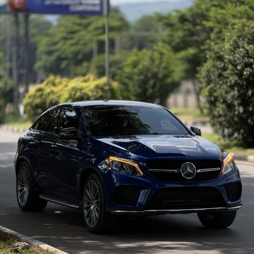  Mercedes-Benz GLE43 Coupe (2019) – Luxury Performance SUV Experience