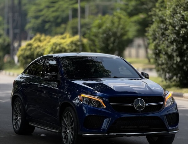 Mercedes-Benz GLE43 Coupe (2019) – Luxury Performance SUV Experience