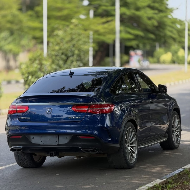  Mercedes-Benz GLE43 Coupe (2019) – Luxury Performance SUV Experience image