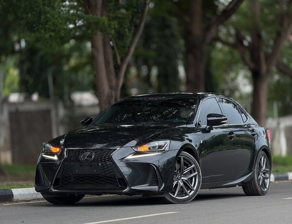 Executive Lexus IS300 F-Sport 2018– Luxury Meets Performance