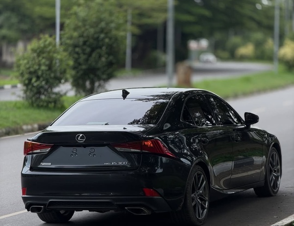 Executive Lexus IS300 F-Sport 2018– Luxury Meets Performance
