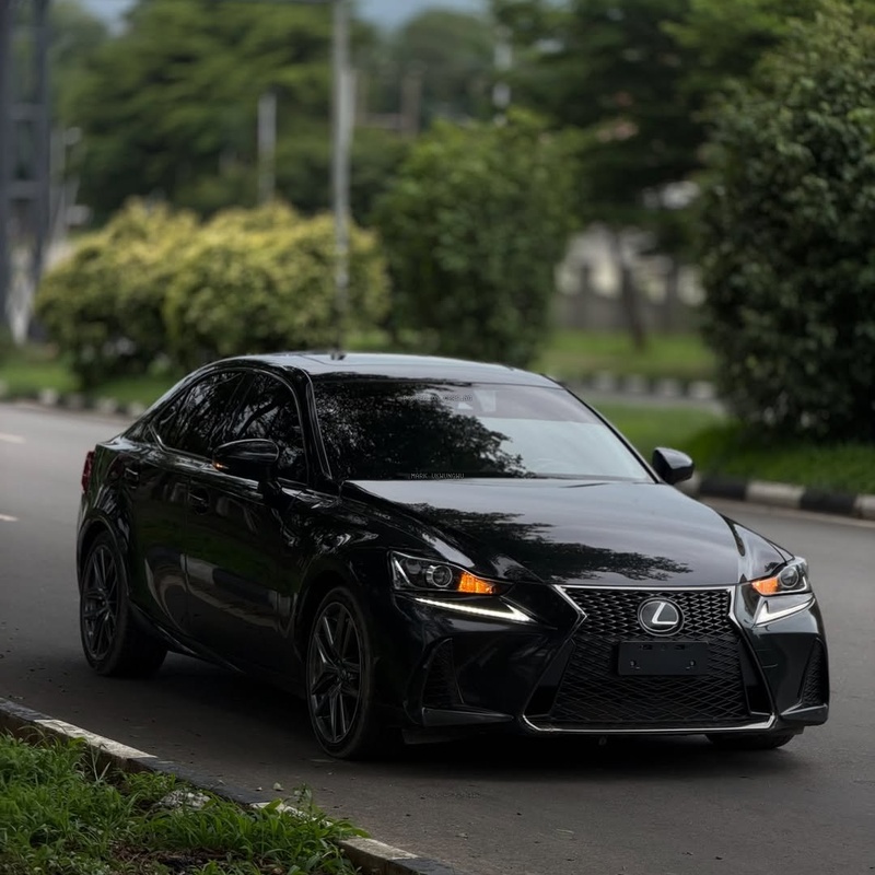 Executive Lexus IS300 F-Sport 2018– Luxury Meets Performance image