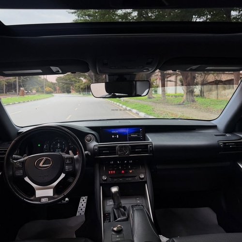 Executive Lexus IS300 F-Sport 2018– Luxury Meets Performance