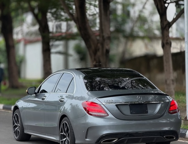  Mercedes-Benz C400 (2016) Foreign Used– Luxury & Power Combined