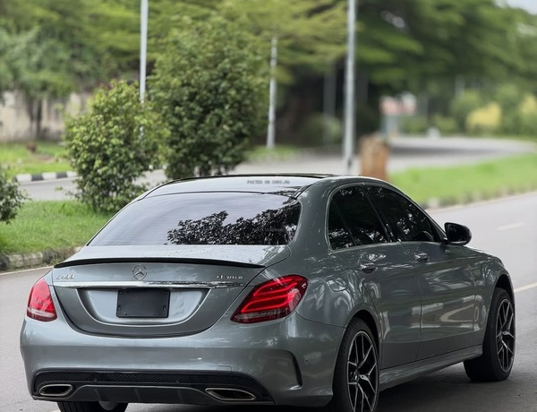  Mercedes-Benz C400 (2016) Foreign Used– Luxury & Power Combined