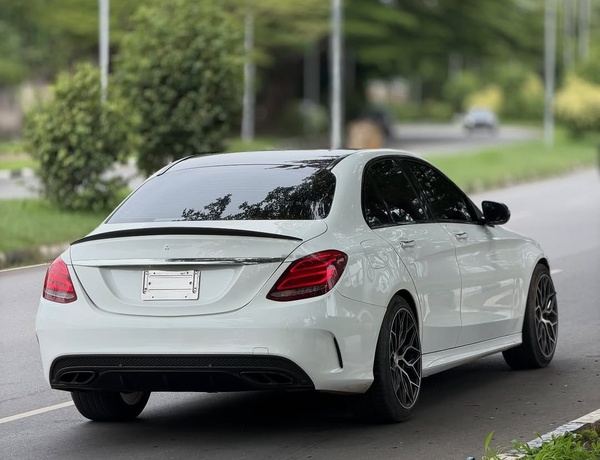 Executive Mercedes Benz C43 AMG 2017 – Luxury Meets AMG Performance