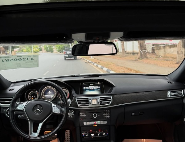 Executive Ride MERCEDES BENZ E360 2016 – Premium Interior