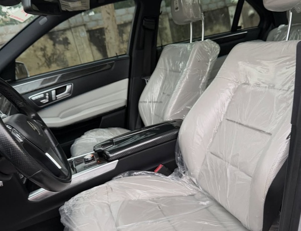 Executive Ride MERCEDES BENZ E360 2016 – Premium Interior