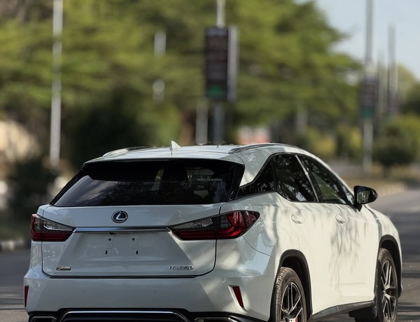 Extremely Super clean Lexus RX350 Fsport. 13k miles for Sale In Abuja