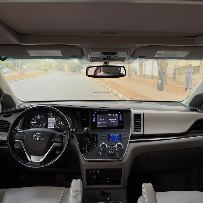 2016 Toyota Sienna for Sale In Abuja image