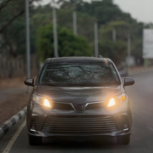 2016 Toyota Sienna for Sale In Abuja