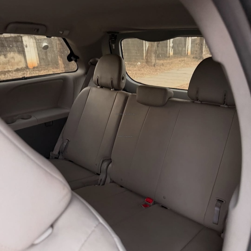 2016 Toyota Sienna for Sale In Abuja image