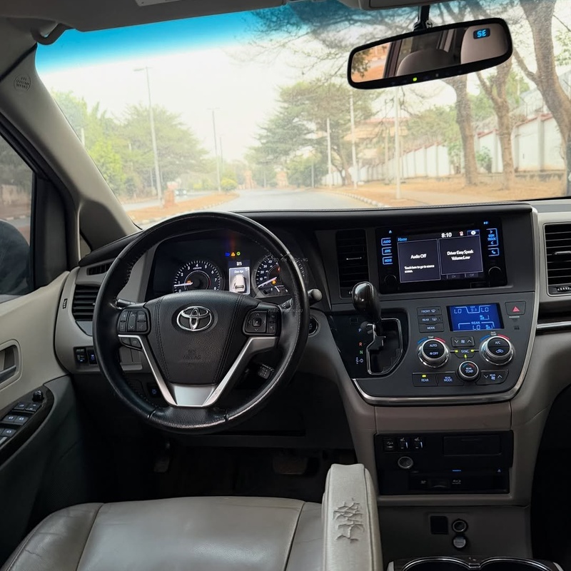 2016 Toyota Sienna for Sale In Abuja image