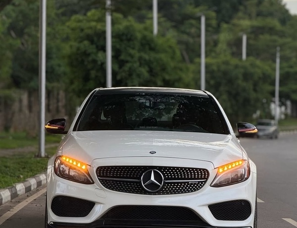 Fast & Clean Mercedes-Benz C43 AMG 2017 – Serious Buyers Only