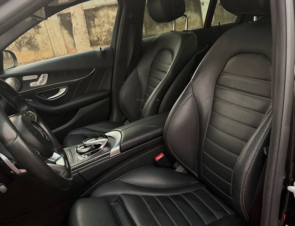 Foreign Used 2015 Mercedes C400 for Sale In Abuja