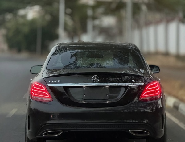 Foreign Used 2015 Mercedes C400 for Sale In Abuja