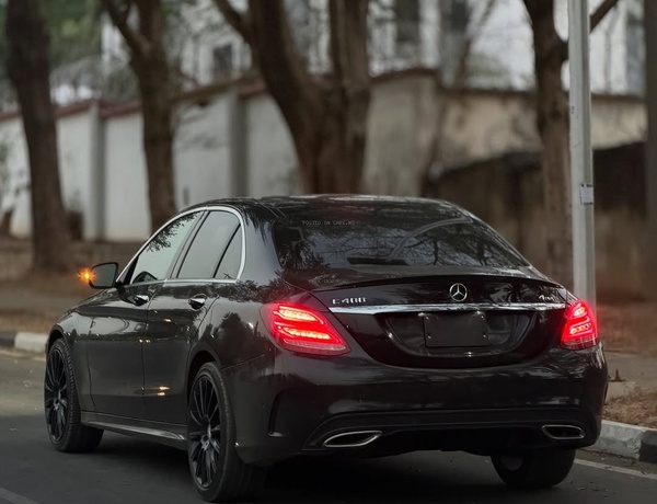 Foreign Used 2015 Mercedes C400 for Sale In Abuja
