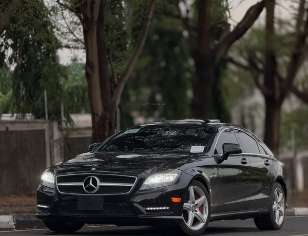 Fast Sale! Mercedes-Benz CLS550 2014 FOREIGN USED – Clean Interior & Exterior