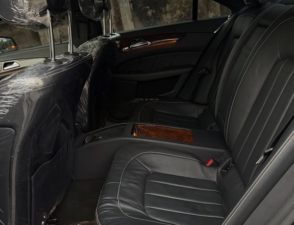 Fast Sale! Mercedes-Benz CLS550 2014 FOREIGN USED – Clean Interior & Exterior