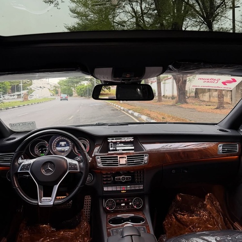 Fast Sale! Mercedes-Benz CLS550 2014 FOREIGN USED – Clean Interior & Exterior