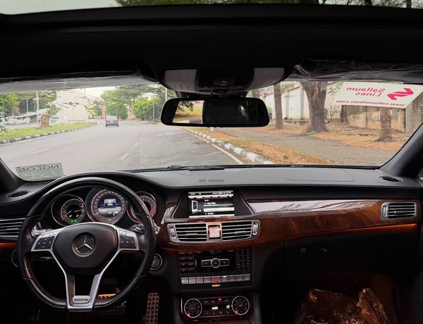 Fast Sale! Mercedes-Benz CLS550 2014 FOREIGN USED – Clean Interior & Exterior