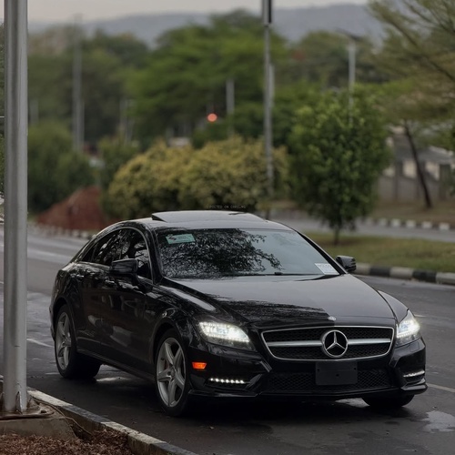 Fast Sale! Mercedes-Benz CLS550 2014 FOREIGN USED – Clean Interior & Exterior