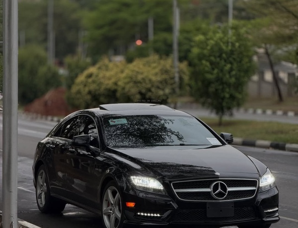 Fast Sale! Mercedes-Benz CLS550 2014 FOREIGN USED – Clean Interior & Exterior