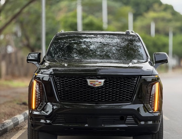 Fast Sale! Cadillac Escalade 600 2025 FOREIGN USED – Luxury meets Power