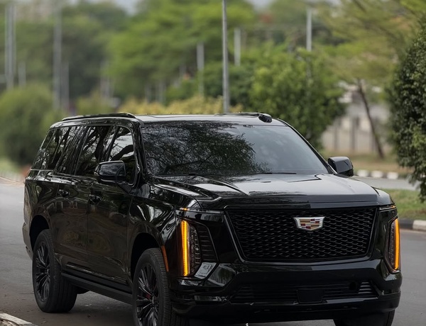 Fast Sale! Cadillac Escalade 600 2025 FOREIGN USED – Luxury meets Power