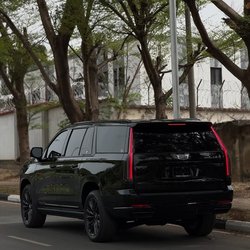 Fast Sale! Cadillac Escalade 600 2025 FOREIGN USED – Luxury meets Power