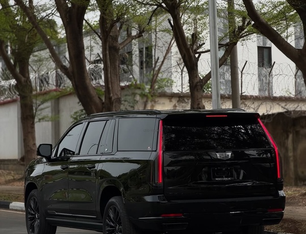 Fast Sale! Cadillac Escalade 600 2025 FOREIGN USED – Luxury meets Power