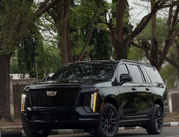 Fast Sale! Cadillac Escalade 600 2025 FOREIGN USED – Luxury meets Power