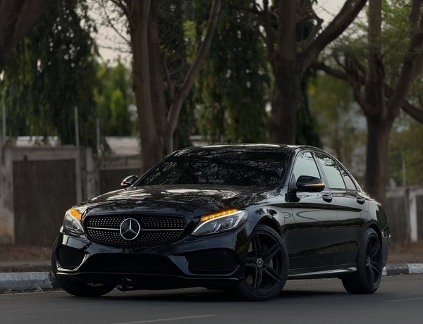First Come First Served – Clean Mercedes Benz C450 AMG 2016 Tokunbo